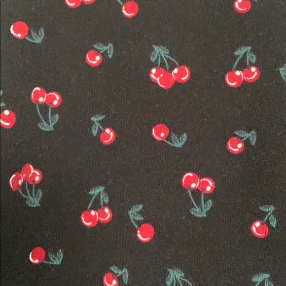 SOLD 🍒Cherry Crop Top🍒 - Picture 2 of 4